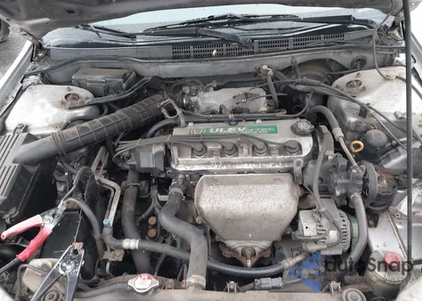 2000 Honda Accord 2.3 Lx from USA, damaged, VIN JHMCG6652YC029538